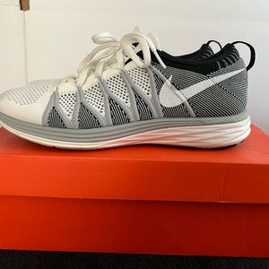 Nike flynit lunar2 men sneakers